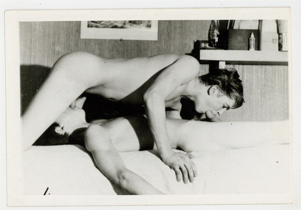 Gay Couple 1960s Vintage 5x4 Cute Boyfriends Oral Sex Partners Nude Photo Q8712